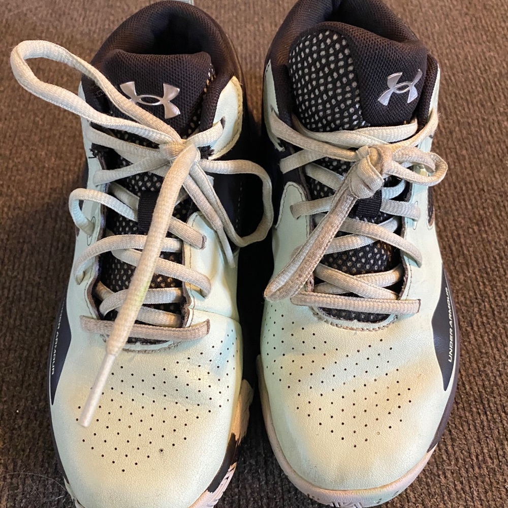 Boys Under Armour high top sneaker - Picture 3 of 10